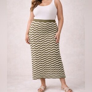 4th & Reckless Green White Chevron Knit Midi Skirt